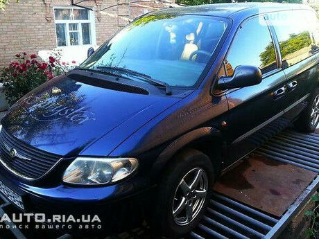 Chrysler Voyager 2003 года