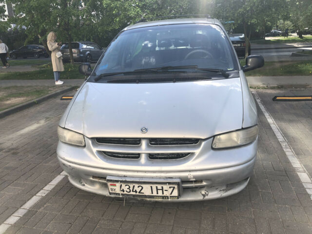 Chrysler Voyager 2000 року