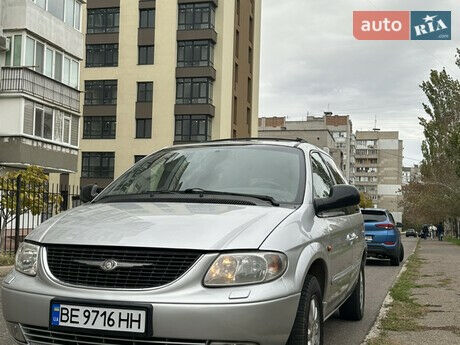 Chrysler Voyager 2003 года