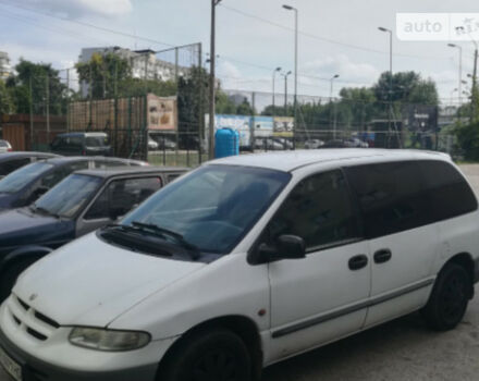 Фото на відгук з оцінкою 4.8   про авто Chrysler Voyager 2000 року випуску від автора “Николай” з текстом: Очень надежный и комфортный минивен, цена качество просто супер! Цена обслуживания очень радует.