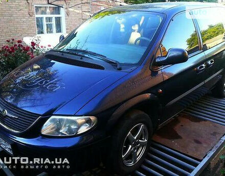 Chrysler Voyager 2003 года