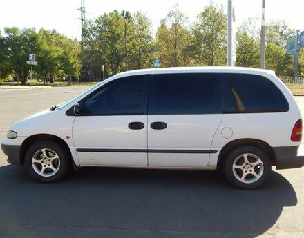 Chrysler Voyager 2005 року