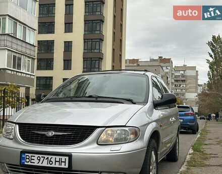 Chrysler Voyager 2003 года