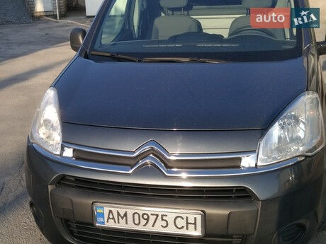 Ситроен Берлинго груз. 2013 року Citroen Berlingo груз. 2013 року