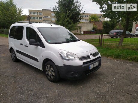 Citroen Berlingo пасс. 2012 года