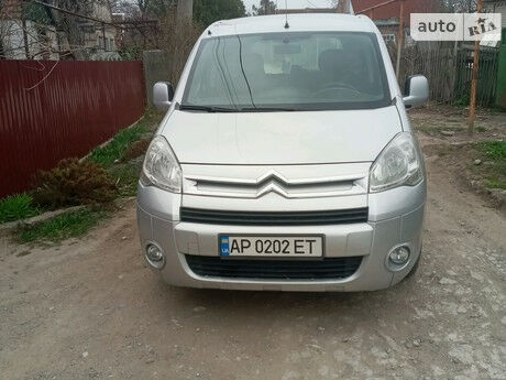 Citroen Berlingo пасс. 2010 года