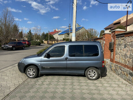 Citroen Berlingo пасс. 2011 года