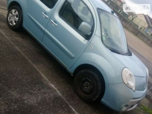 Ситроен Берлинго пасс. 2011 года Citroen Berlingo пасс. 2011 года