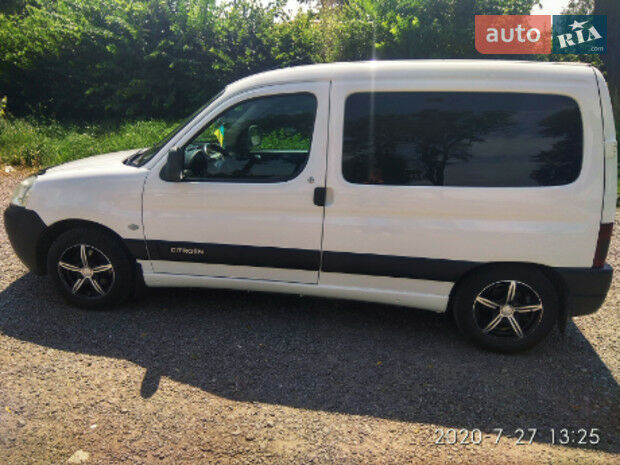 Citroen Berlingo пасс. 2004 года