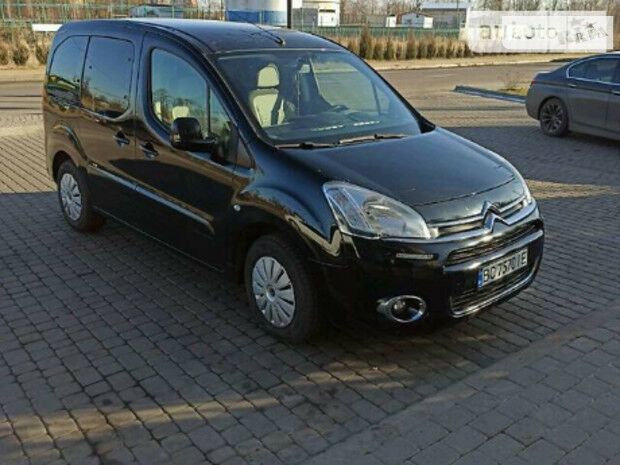 Citroen Berlingo пасс. 2012 года