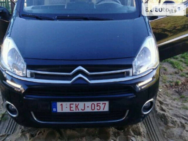 Citroen Berlingo пасс. 2012 года