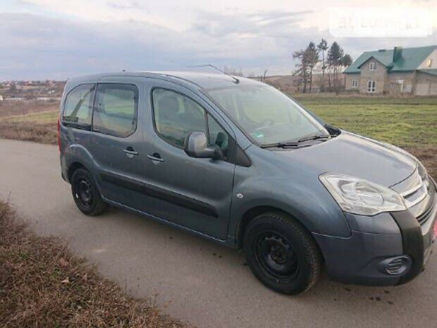 Citroen Berlingo пасс. 2010 года