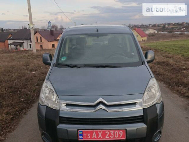 Citroen Berlingo пасс. 2010 года
