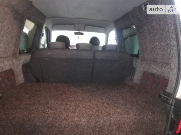 Citroen Berlingo пасс. 2004 года