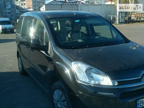 Ситроен Берлинго пасс. 2012 года Citroen Berlingo пасс. 2012 года
