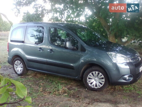 Citroen Berlingo пасс. 2011 года