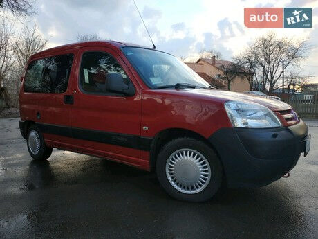 Ситроен Берлинго пасс. 2008 року Citroen Berlingo пасс. 2008 року
