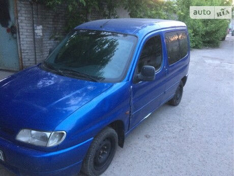 Citroen Berlingo пасс. 1998 года