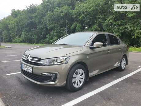 Ситроен С-Элизе 2017 року Citroen C-Elysee 2017 року