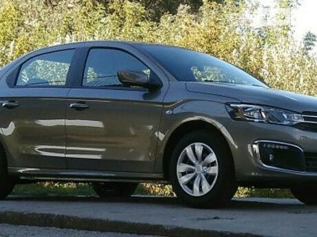 Ситроен С-Элизе 2017 года Citroen C-Elysee 2017 года