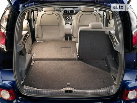 Ситроен С3 Пикассо 2013 року Citroen C3 Picasso 2013 року