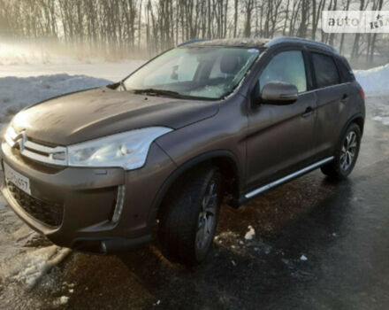 Citroen C4 Aircross 2015 года