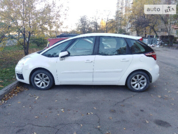 Ситроен С4 Пикассо 2011 року Citroen C4 Picasso 2011 року