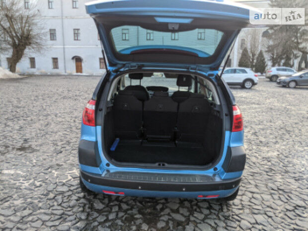 Citroen C4 Picasso 2009 года