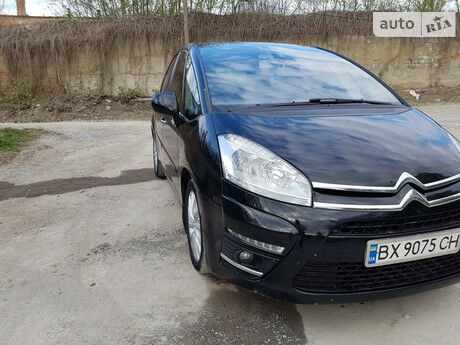 Citroen C4 Picasso 2011 года