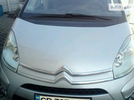 Ситроен С4 Пикассо 2011 року Citroen C4 Picasso 2011 року