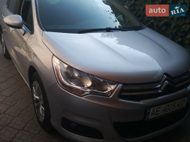 Ситроен С4 2012 року Citroen C4 2012 року