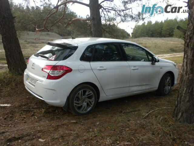 Citroen C4 2012 года