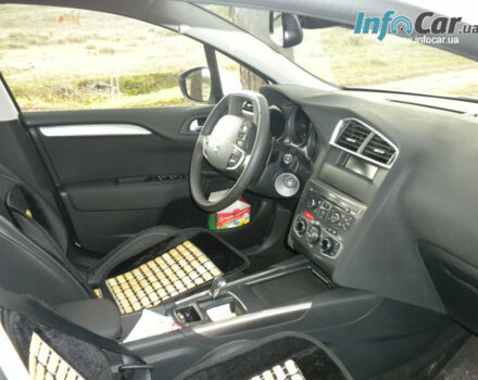 Citroen C4 2012 года - Фото 3 авто