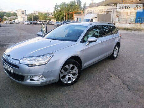 Ситроен С5 2012 року Citroen C5 2012 року