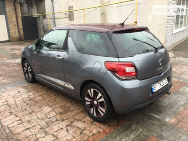 Ситроен ДС3 2011 года Citroen DS3 2011 года