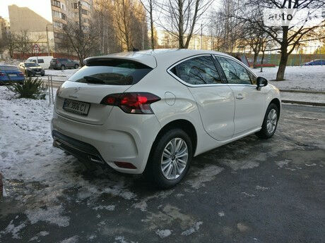 Citroen DS4 2013 года