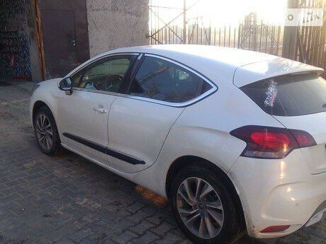 Citroen DS4 2013 года