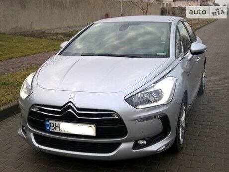 Citroen DS5 2013 года