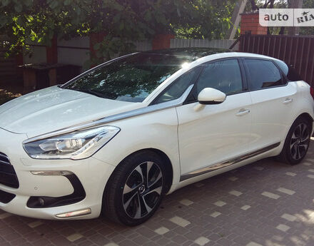 Citroen DS5 2012 года