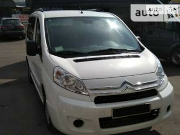 Citroen Jumpy пасс. 2009 года