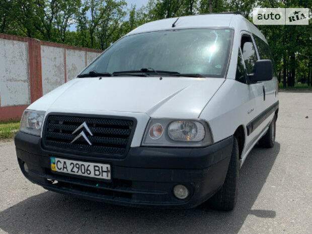 Citroen Jumpy пасс. 2005 года