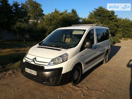 Ситроен Джампи пасс. 2009 года Citroen Jumpy пасс. 2009 года