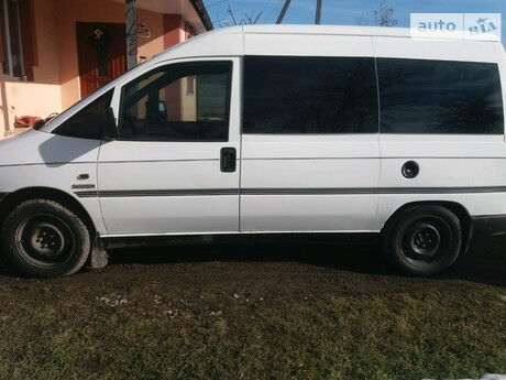 Citroen Jumpy пасс. 2002 года