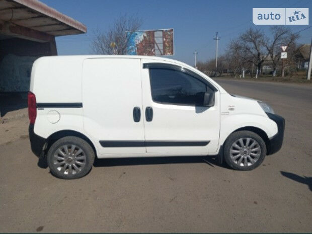 Citroen Nemo пасс. 2008 року