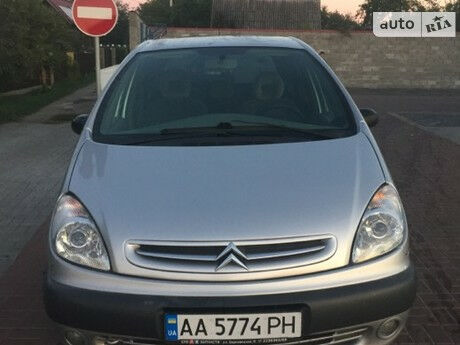 Citroen Xsara Picasso 2001 року