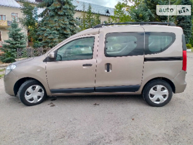 Dacia Dokker пасс. 2014 року