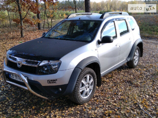 Dacia Duster 2011 года