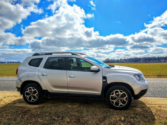 Dacia Duster 2018 года