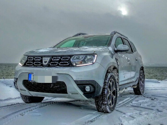 Dacia Duster 2018 года