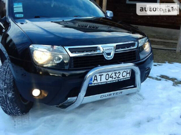 Dacia Duster 2011 года